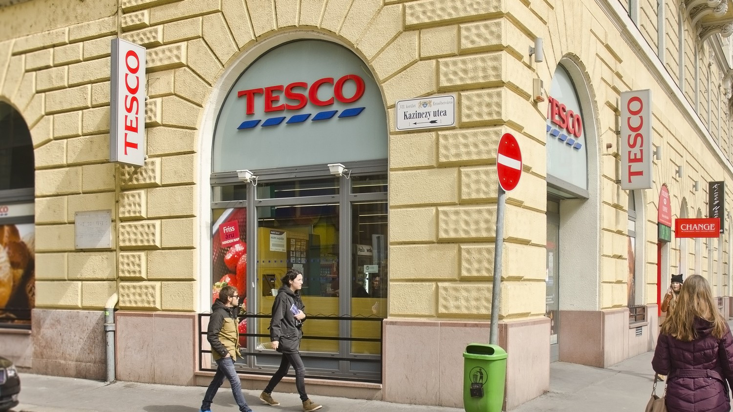 Visszahívták a Tesco egyik termékét, meg ne edd! – Forrás: Portfolio.hu