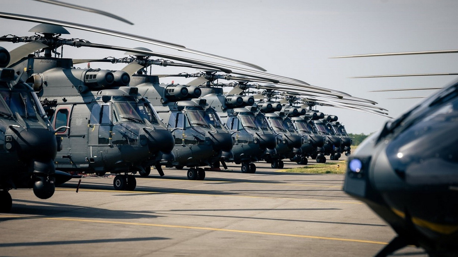 Videó: új katonai helikoptereket kaptak a magyar honvédek – Forrás: Portfolio.hu