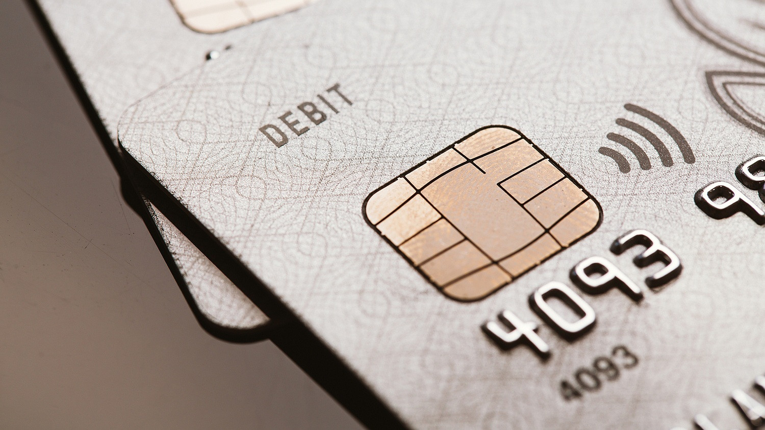 Tízszer drágább a bankolás? - Új eszközzel lép fel az MNB