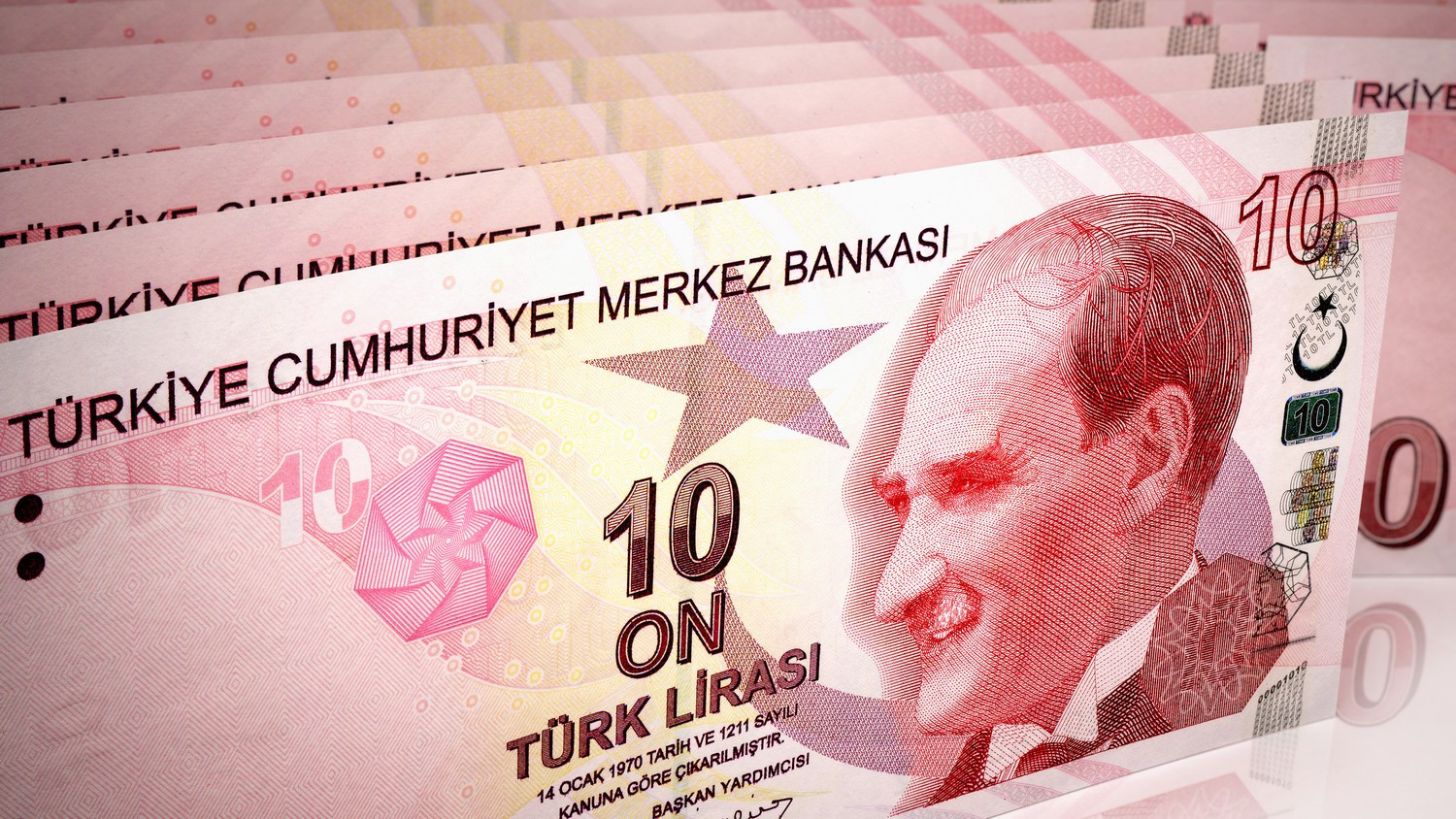 Kamatot vágott a török jegybank, így 40% alá mentek