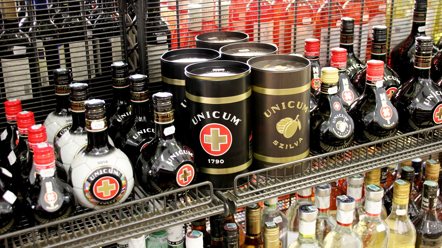 Megérkeztek a Zwack legfrissebb számai – Forrás: Portfolio.hu