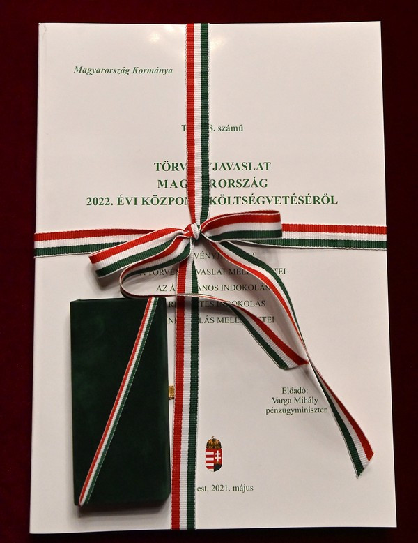 új bevételek a hálózatban 2022 az interneten pénzt kereső szakmák