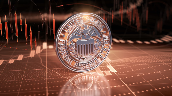 Véget ér a Fed szigorítása: új korszak jön a részvény- és devizapiacokon?