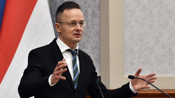 Szijjártó Péter rúgott egyet az EU-ba a vakcinabeszerzés miatt