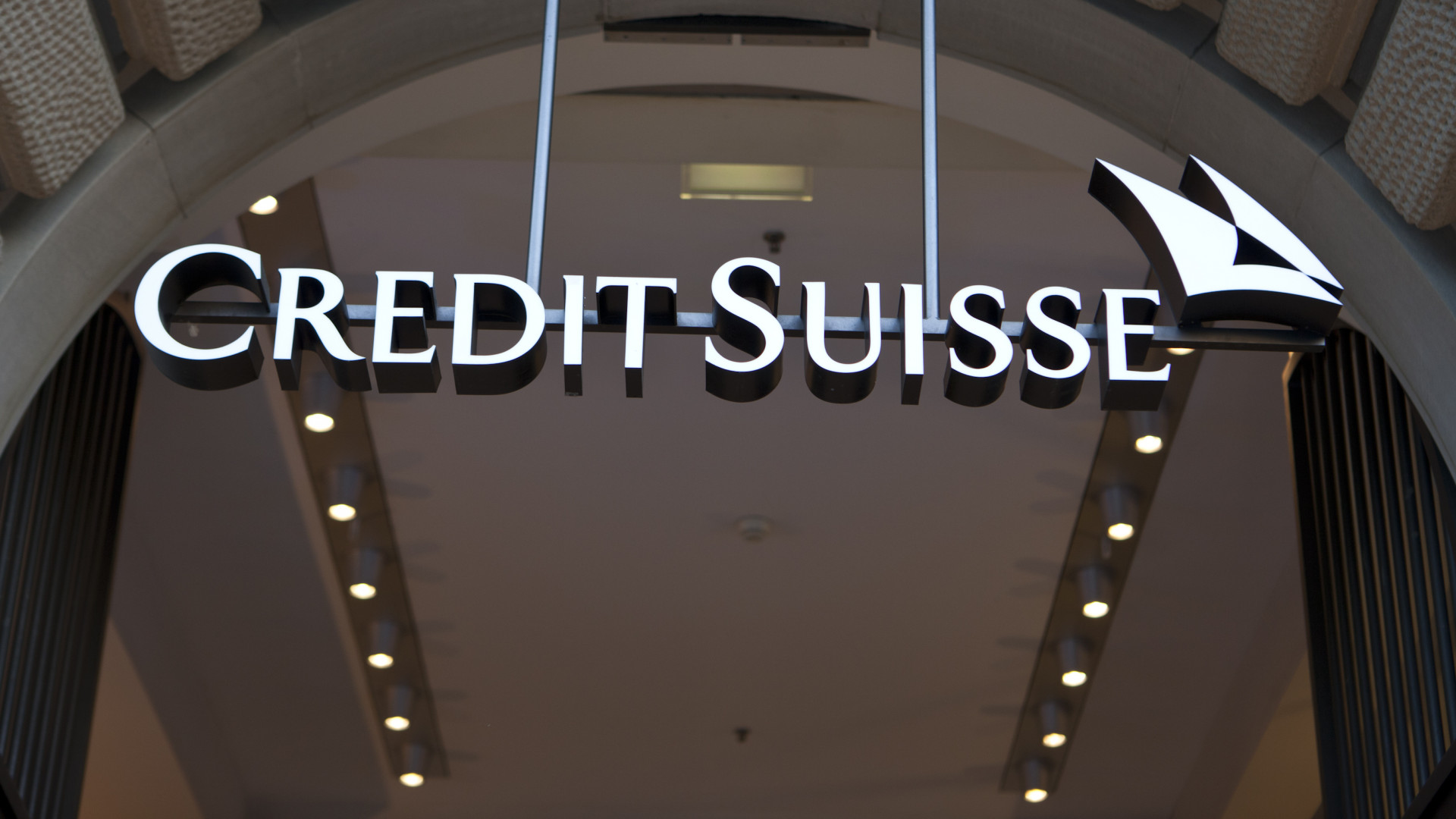 Rosszban sántikált az európai óriásbank, brutális bírságot kapott a nyakába