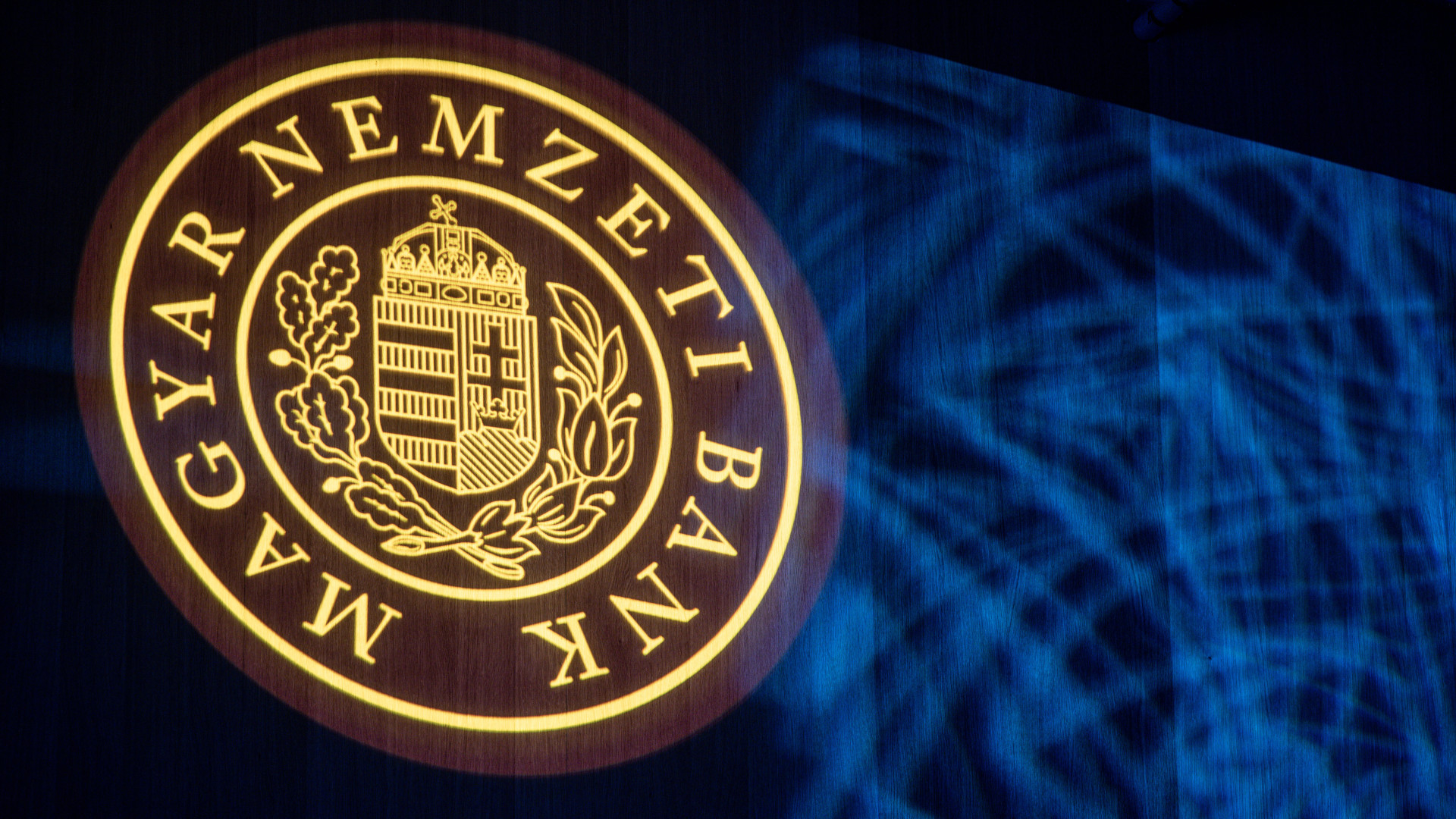 500 ezer forintos színarany érmét bocsát ki a Magyar Nemzeti Bank