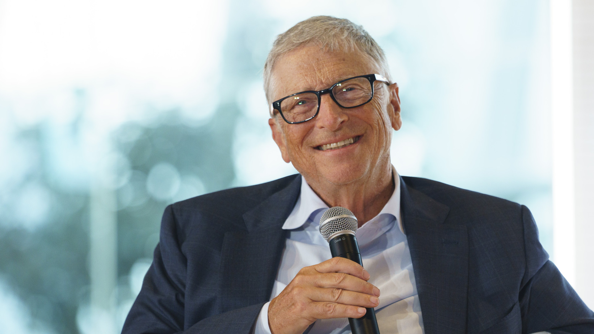 Bill Gates durván lecsúszott a gazdagok rangsorában, még a korábbi alkamazottja is megelőzte