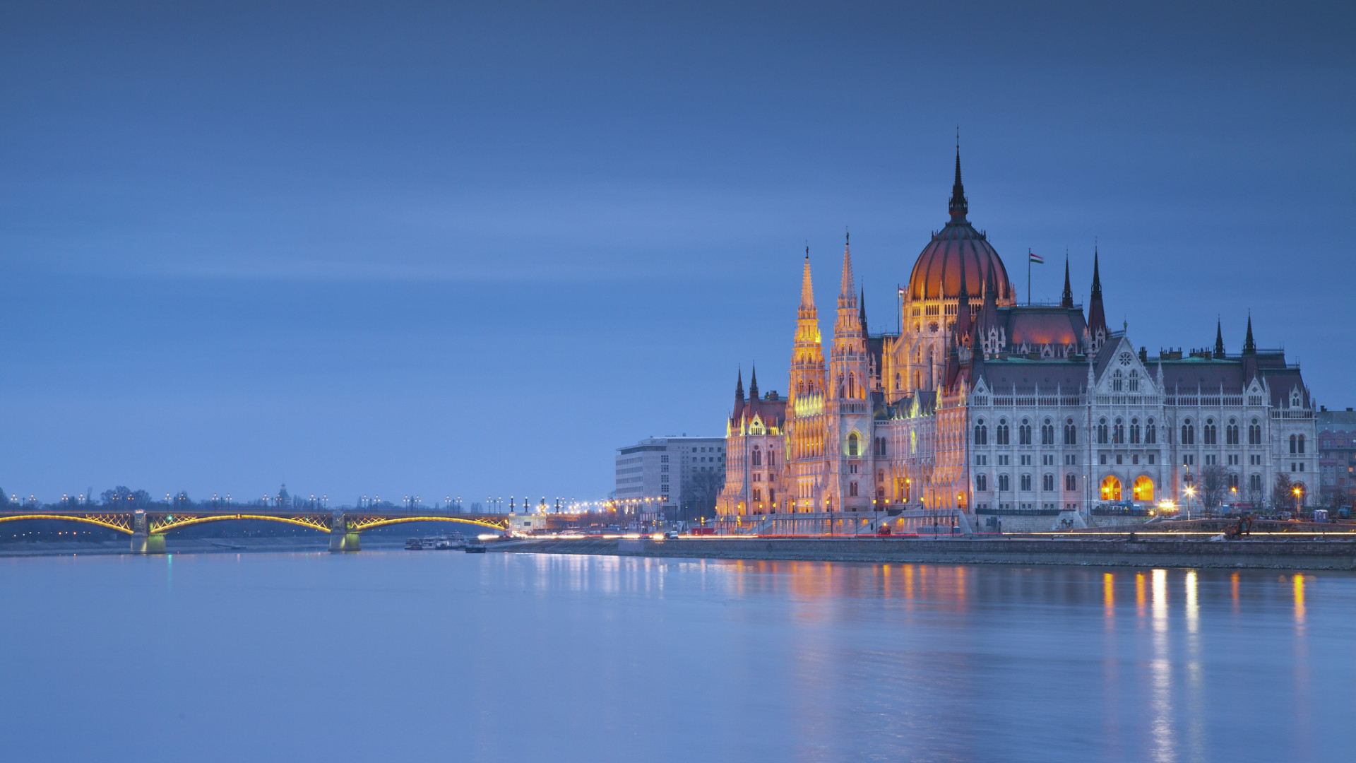 Nagyon kell az államnak a lakossági befektetők pénze, ezermilliárd forint a tét