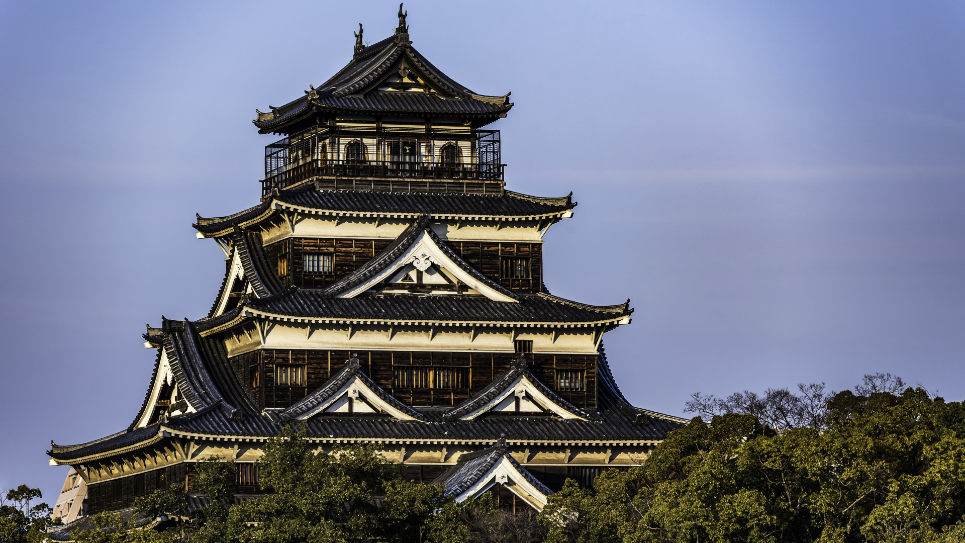 Vallottak a profik: ezt nézi be mindenki a japán jenben