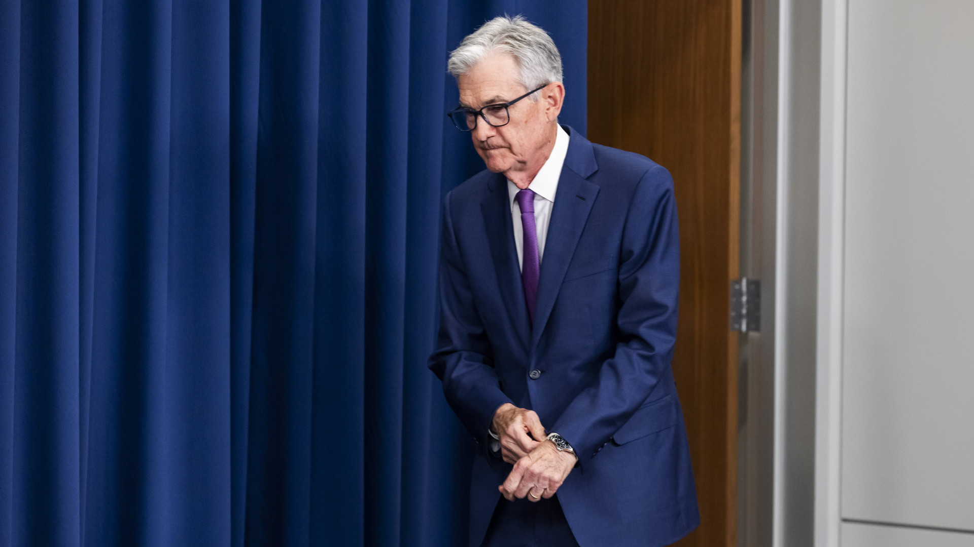 Powell: nem kell sietni a kamatcsökkentéssel – Forrás: Portfolio.hu