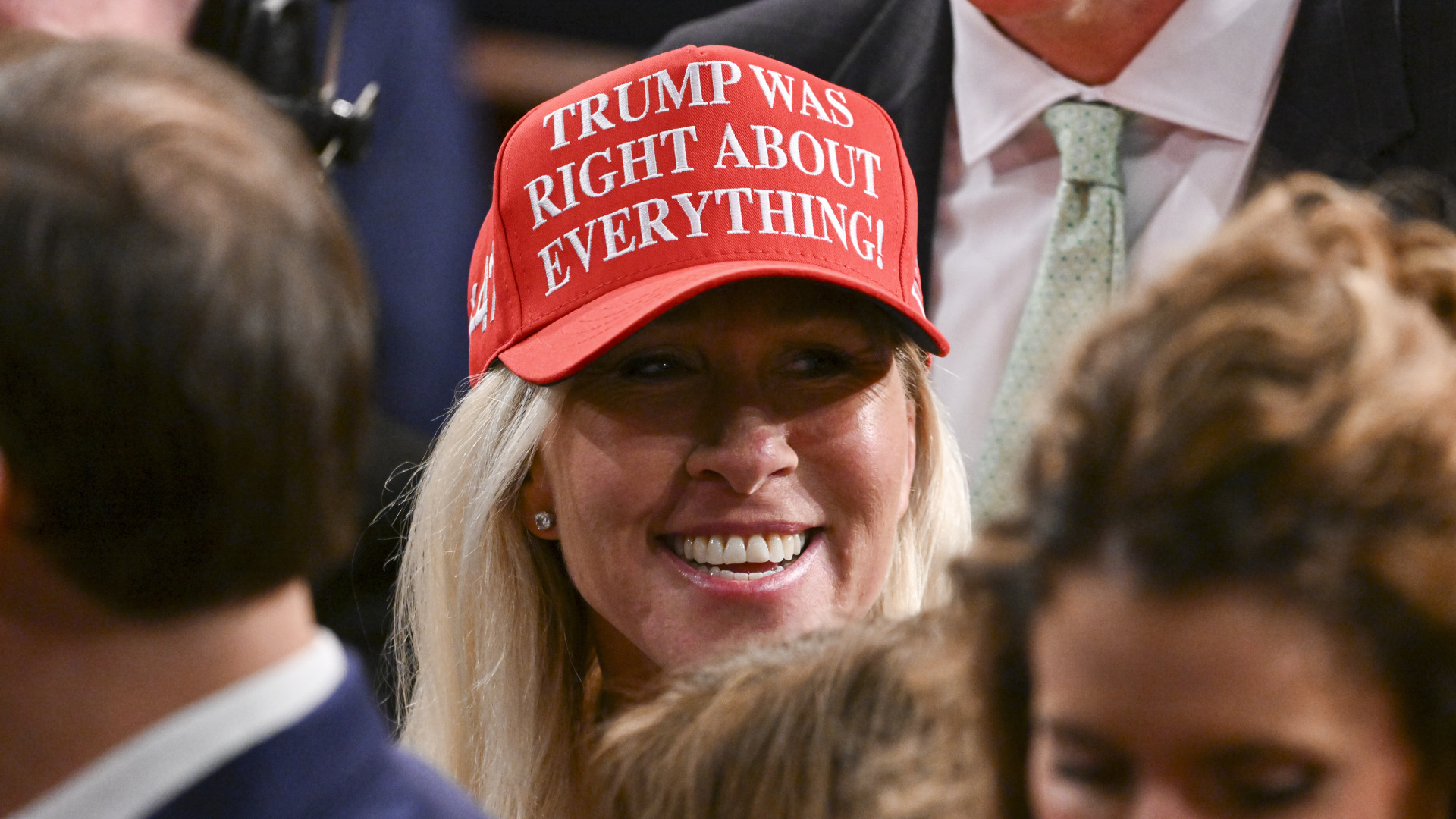 Kicsekkolt a Trump-táborból az egyik legismertebb trumpista – Halálos fenyegetésekről számolt be