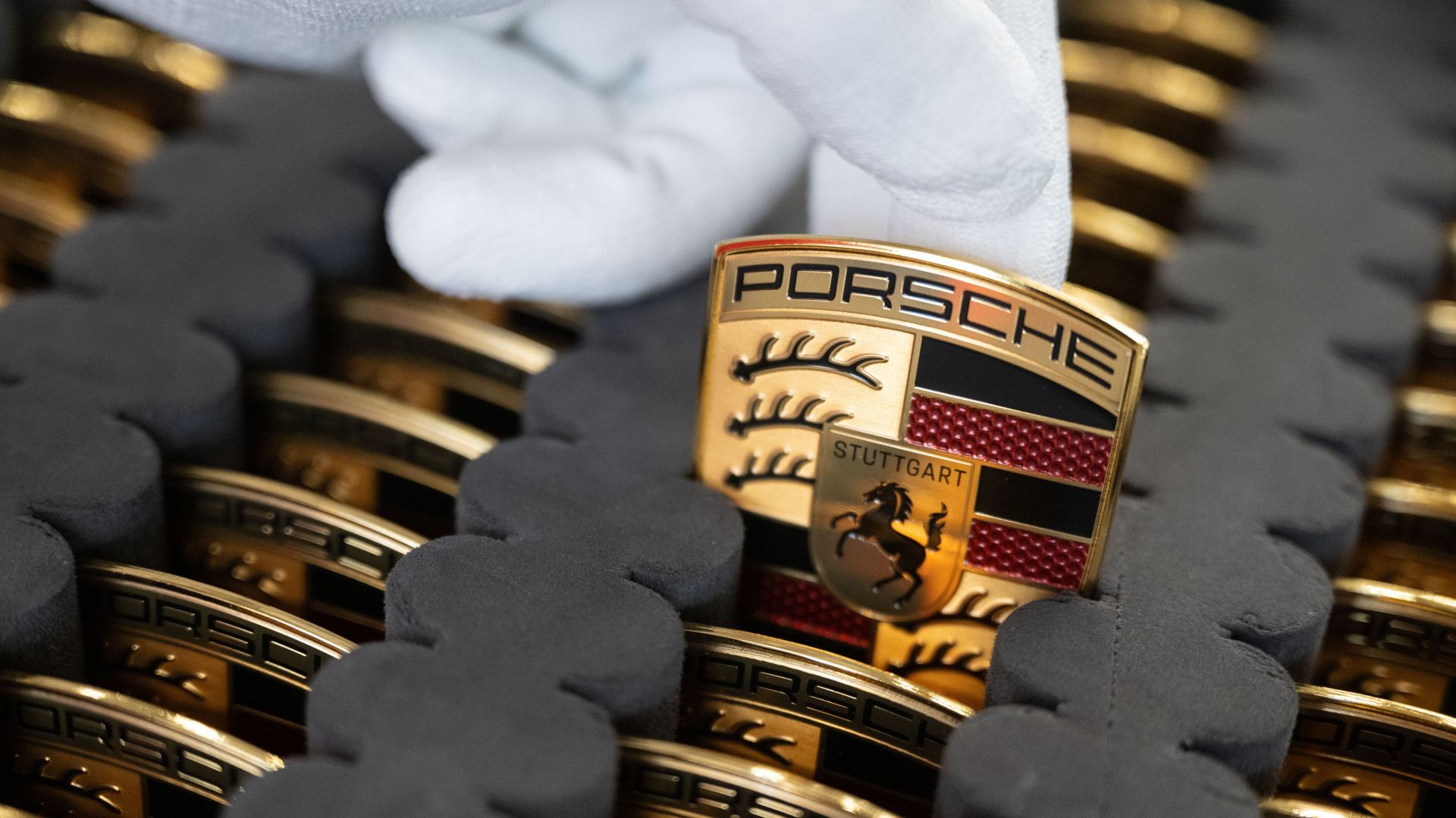 A Porsche végre visszatalál önmagához, és ezzel be is ismeri a vereséget – Forrás: Portfolio.hu