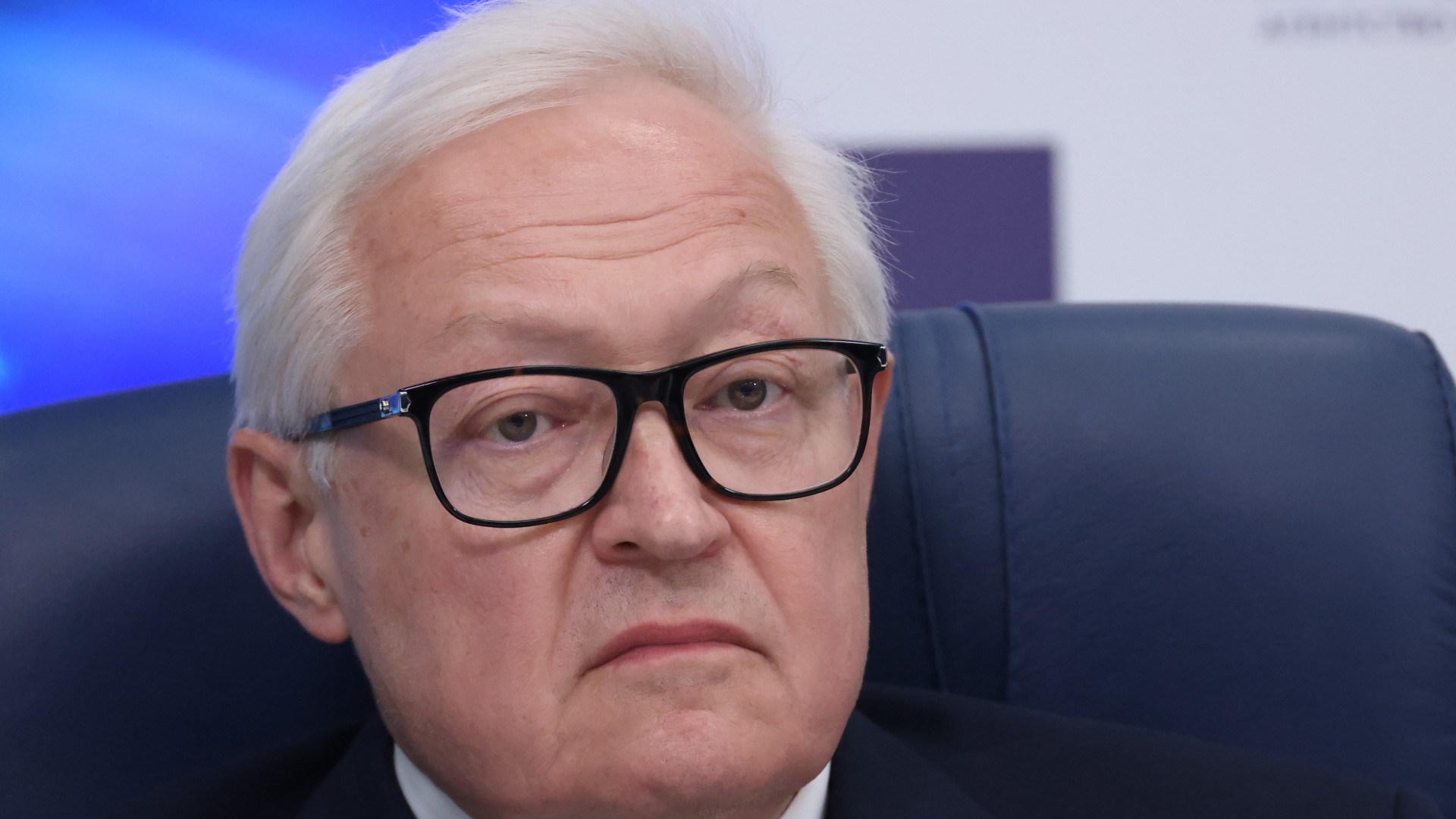 Tiszta vizet öntött a pohárba Moszkva a budapesti békecsúcs kapcsán: két feltételnek kell teljesülnie – Forrás: Portfolio.hu