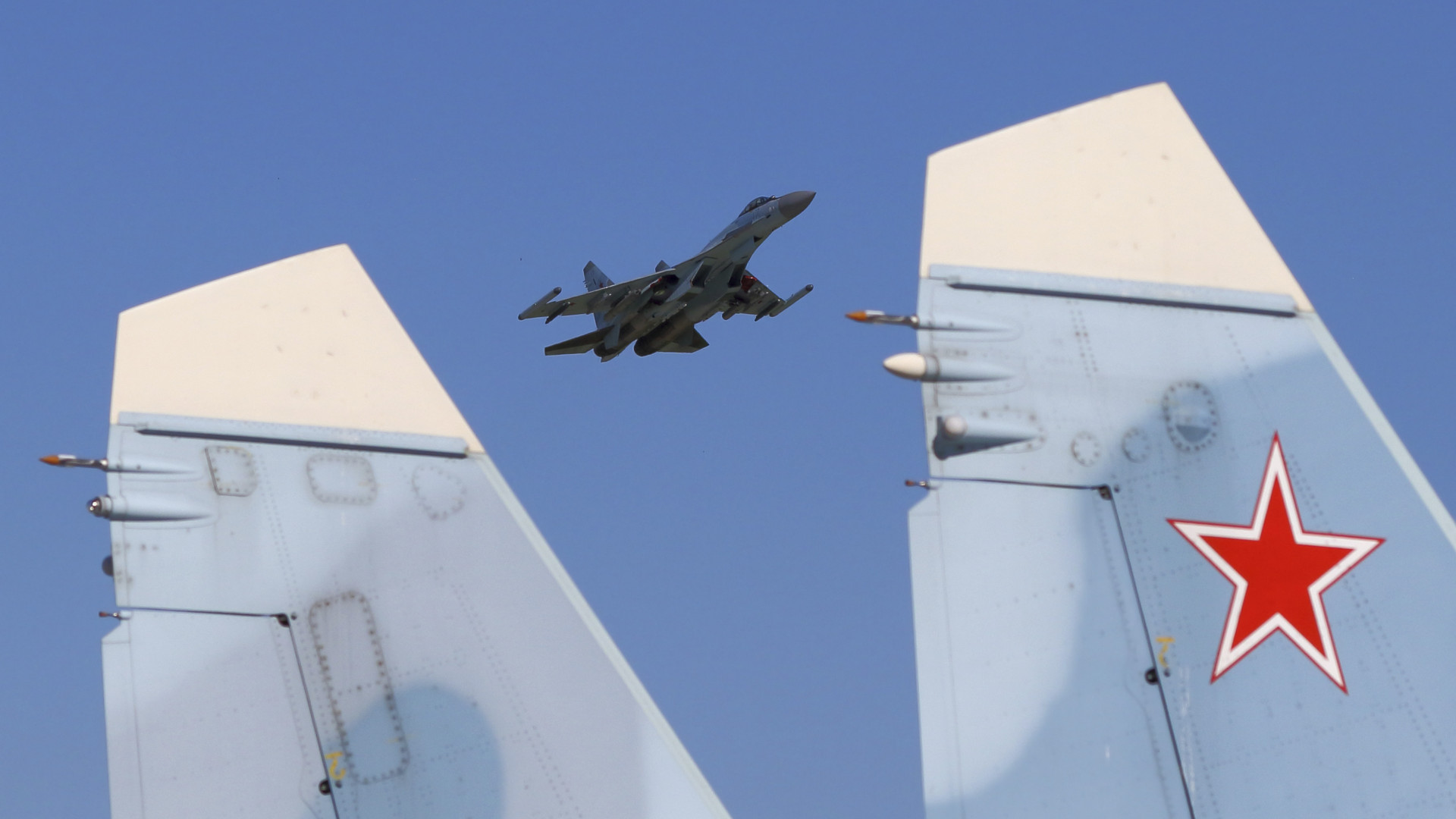 Ultimátumot kapott Oroszország a NATO-tól: „a követkető vadászgépet lelőjük”