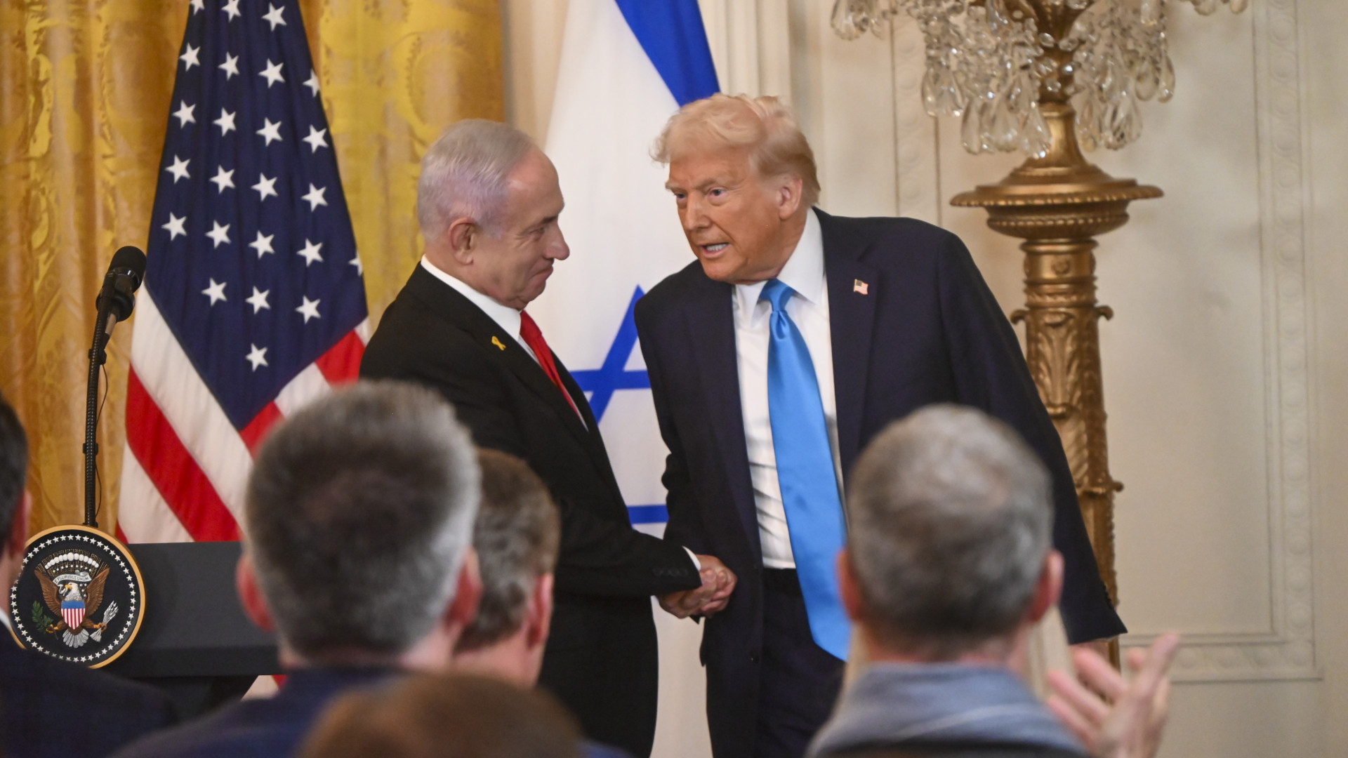 Bejelentette Donald Trump: "történelmi" áttörés született a háború befejezéséről, indul a béketerv első fázisa