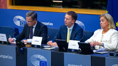 Hatalmas ütközetre készül az Európai Parlament az uniós források megtartásáért