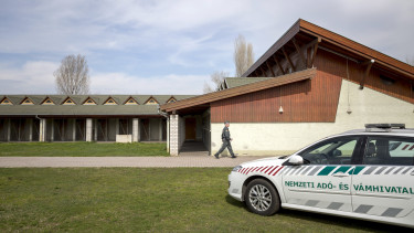 Ezt minden vállalkozónak tudnia kell - Ez történik, amikor bejövő hívásod van a NAV-tól