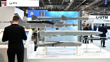 Egyre pusztítóbb a káosz Amerikában: a legnagyobb riválisok már dörzsölhetik a tenyerüket, Ukrajna aggódhat