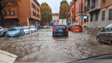 Népszerű európai turistacélpontra csapott le a vihar: vasútvonalakat zártak le, újabb esőzések jönnek