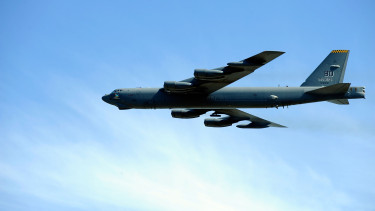 b-52-bombázó-venezuela-donald-trump