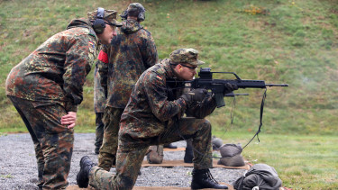 Sorkatonai szolgálat: fordulat történt Európa legerősebb országában, úgy néz ki, minden borul