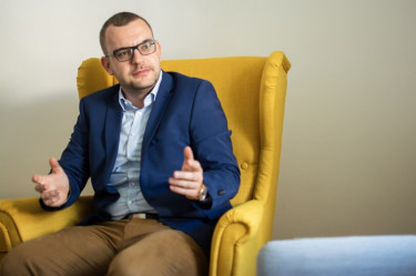 Décsi András cikkbe1