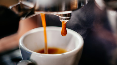 Fontos tudományos felfedezést tettek a koffeinről: lehet jobb, ha ekkor inkább kerüljük a kávét?