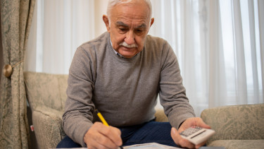 A nyugdíjak akkor is megőrizték vásárlóértéküket, amikor a reálbérek csökkentek