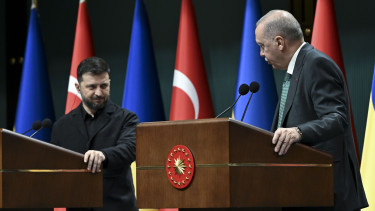 Megszólalt Zelenszkij, kritikus területen kap segítséget Ukrajna Törökországtól