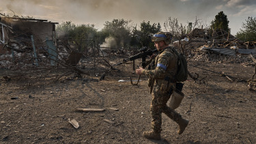 Elismerte az ukrán főparancsnok: igazak a frontról érkező hírek – Jelentősen romlott a helyzet