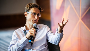 Zsiday Viktor: borzasztó csapás a fiataloknak a kormány lakáspolitikája
