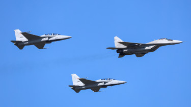 Záporoztak az orosz rakéták – Riasztották a NATO-hatalom vadászgépeit