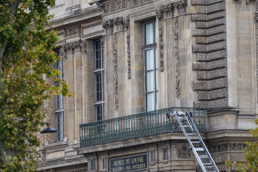 louvre