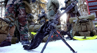 m249