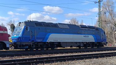 máv vasút vonat új dán dízelmozdony dsb tme henschel dízel mozdony saját viking