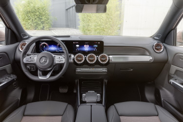 mercedes-benz eqb belső tér uj