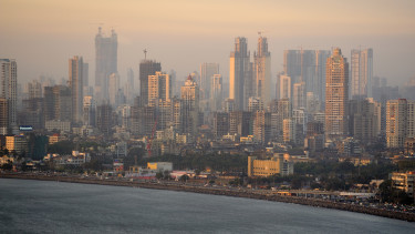 mumbai, india, város, szmog, tengerpart