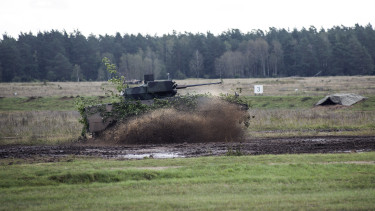 Kibukott: egyetlen dolgon múlt, hogy a NATO nem áll háborúban Oroszországgal