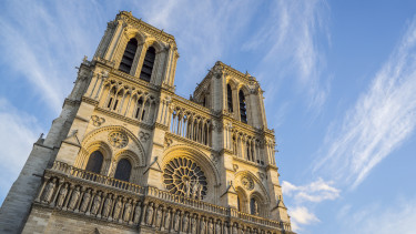 Rekordot döntött a Notre-Dame