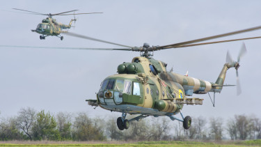 Mindennel ütik a Krímet az ukránok, amijük van: oda két helikopter és egy hajó