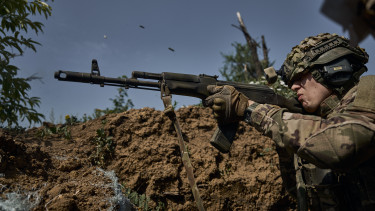 Masszív támadás érte Oroszországot, Ukrajna visszadobta Putyin békefeltételét - Híreink az orosz-ukrán háborúról pénteken 