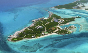 Over Yonder Cay sziget (privateislands.com)