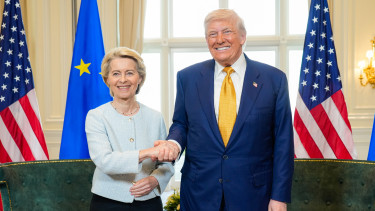Trump körbesarcolta a világot, de az EU-s egyezmény véget vethet az eddig kínzó bizonytalanságnak
