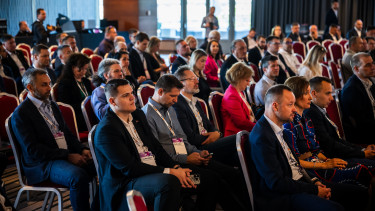Felpörög a fintech támadók és a bankok versenye - Hogyan bankolunk a jövőben? 