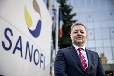 rónay tamás sanofi