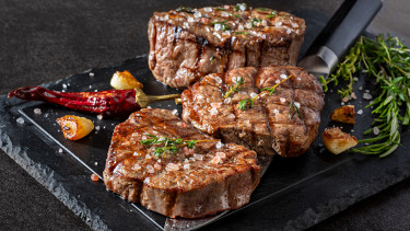 Megtiltotta a műhús készítését az országgyűlés