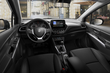 Suzuki S-Cross belso 1