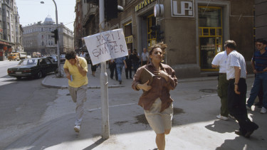 Mesterlövészként vadászott civilekre a szomszédos ország vezetője? – Megszólalt az államfő a vádakról