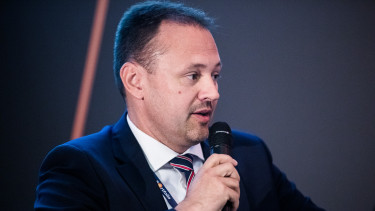 Szerdahelyi Róbert Erste