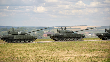 Váratlan helyeken indult orosz offenzíva, kilométerekre szakították át a frontvonalat Putyin katonái
